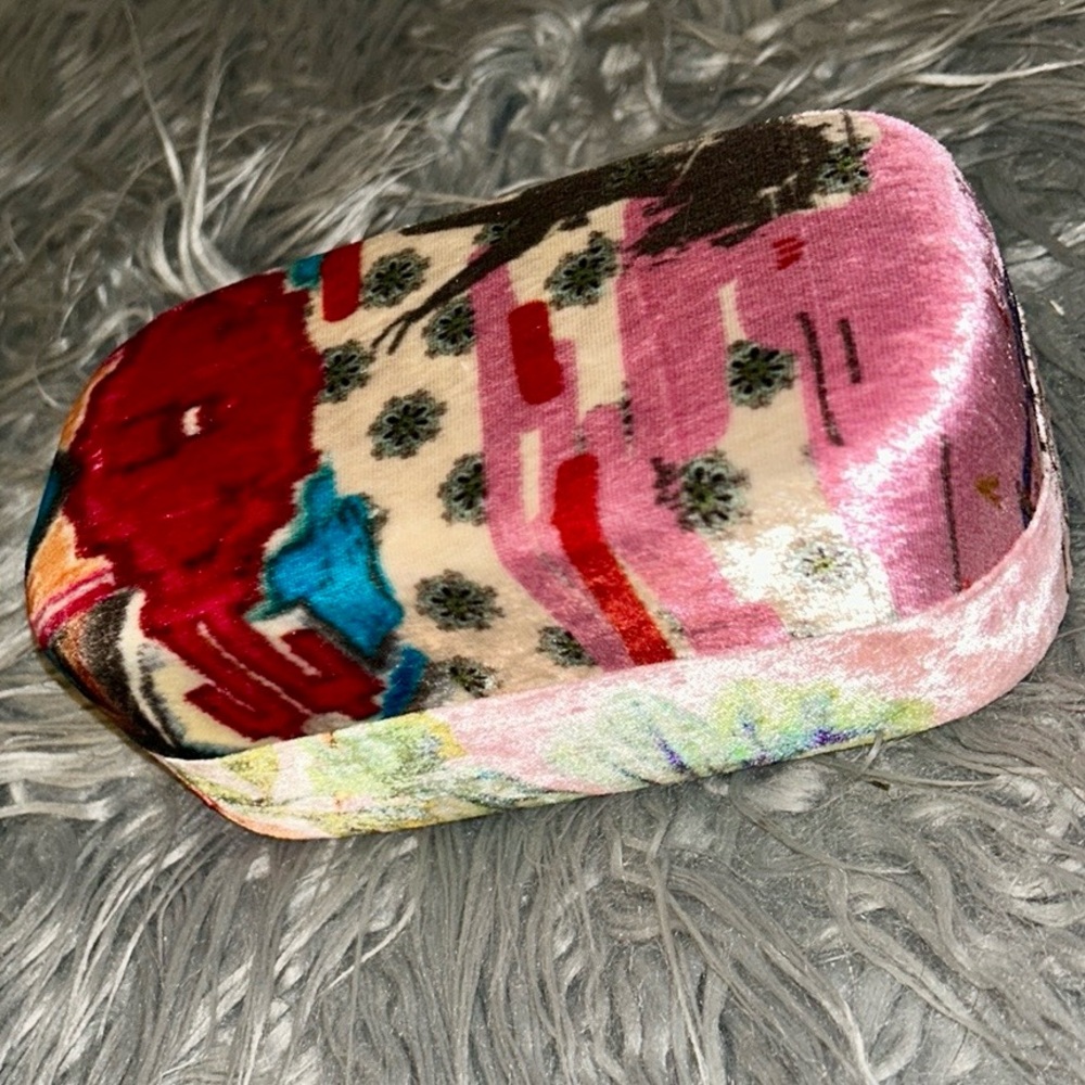 JOHNNY WAS Boho Floral Soft Velvet Sunglasses Case Whimsical AvantGarde HTF Rare - Picture 9 of 15